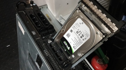 3cde1f03-6b13-4c14-a133-361254233b70